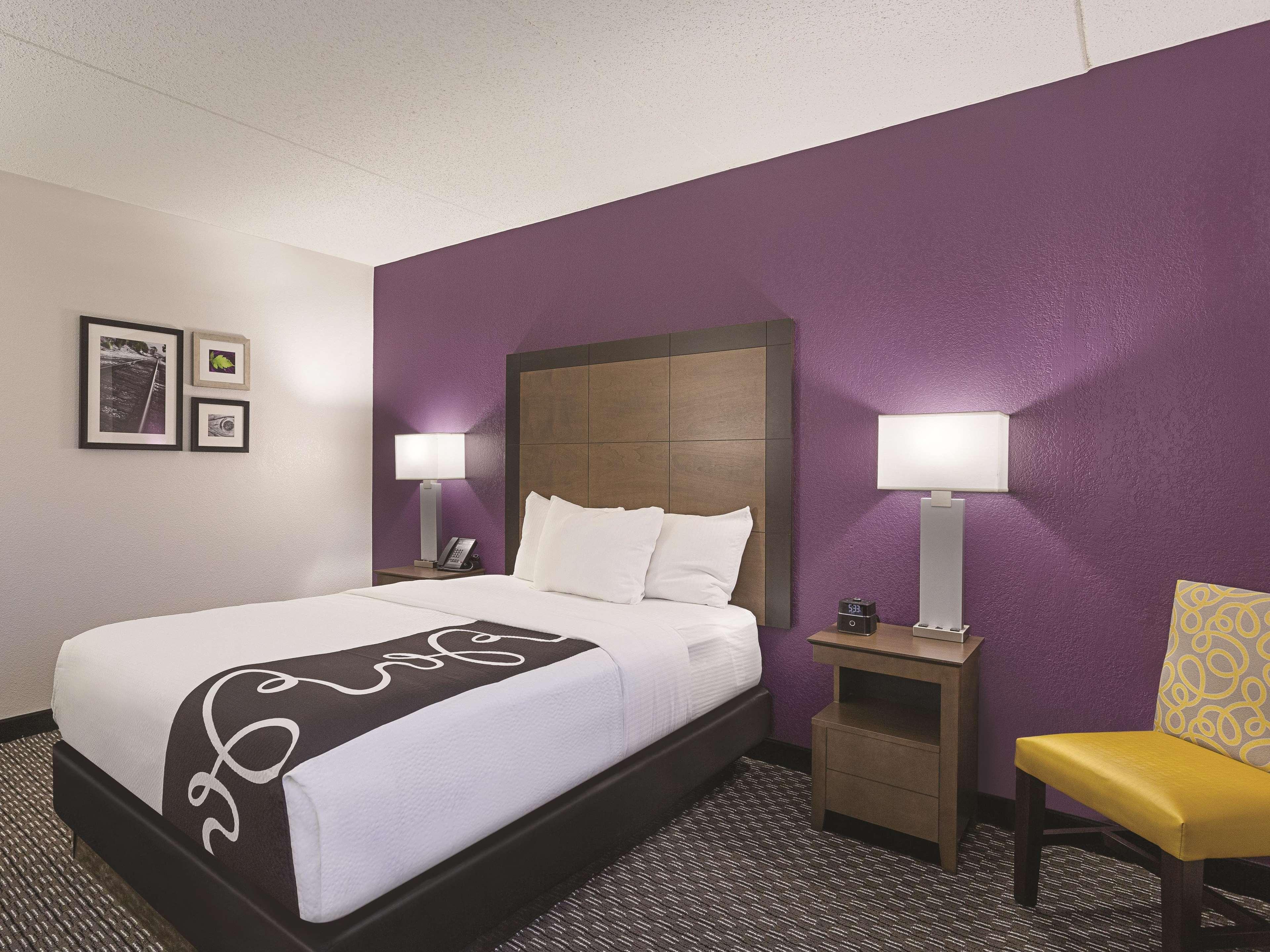 La Quinta By Wyndham Baltimore BWI Airport Линтикам Экстерьер фото
