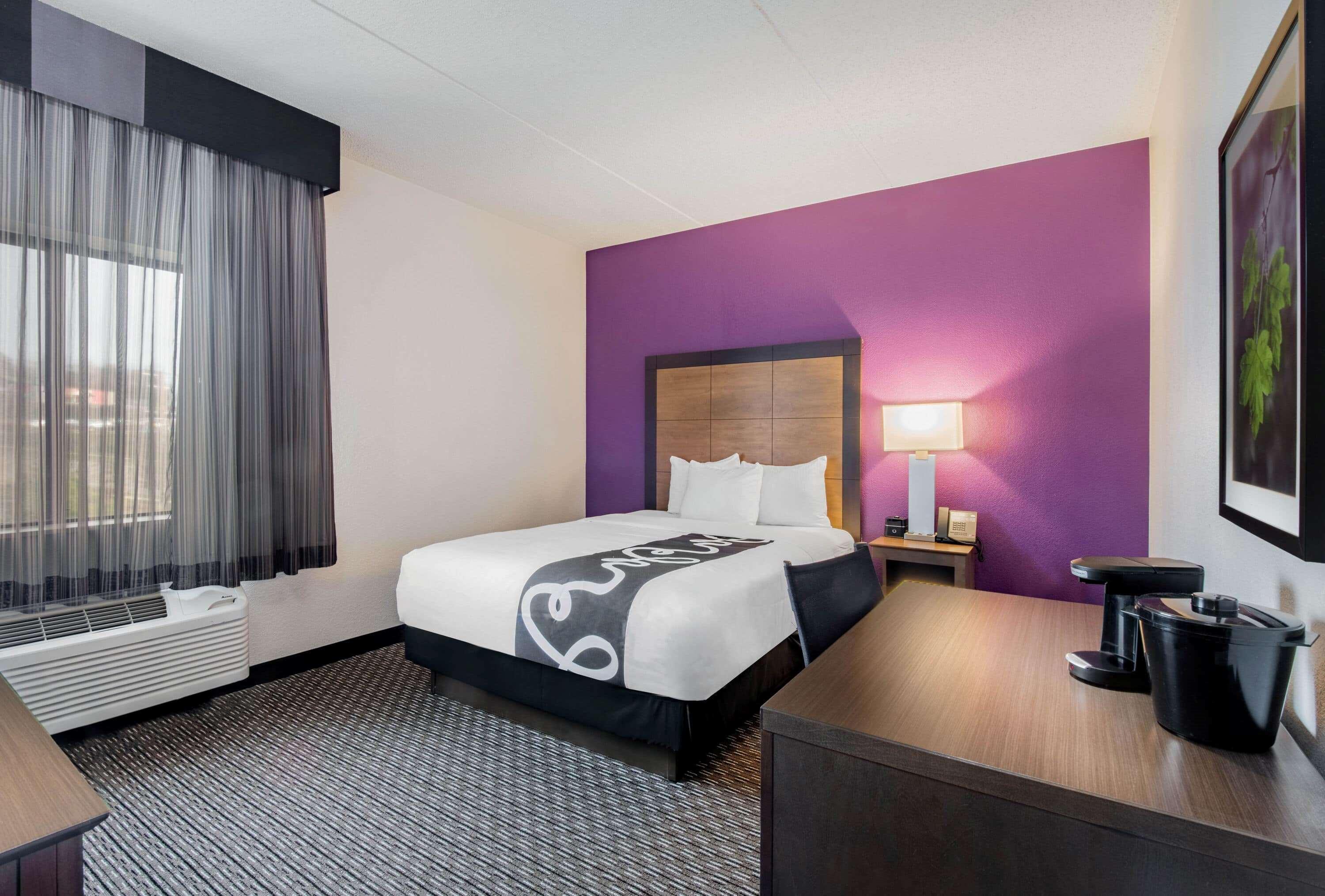 La Quinta By Wyndham Baltimore BWI Airport Линтикам Экстерьер фото