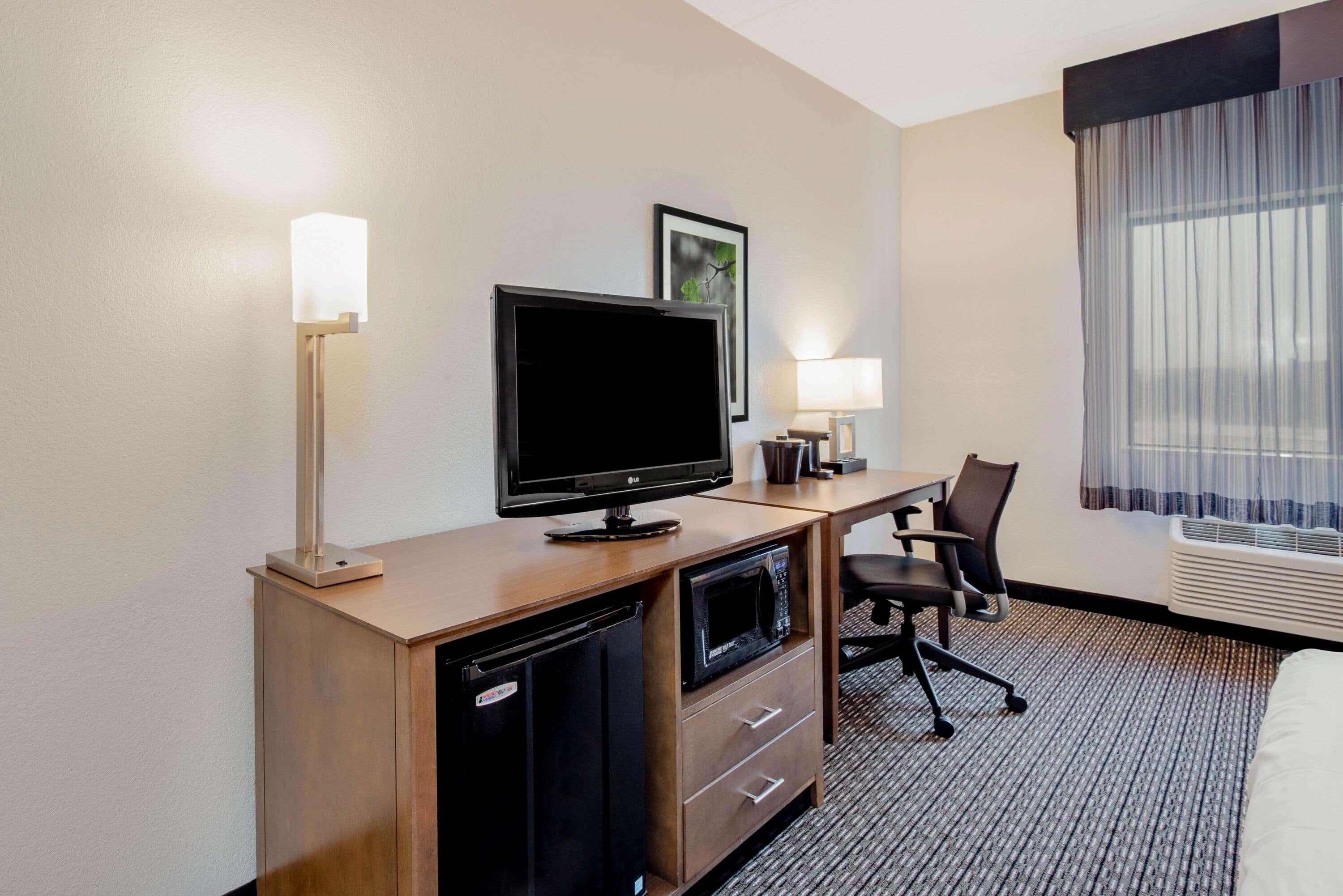 La Quinta By Wyndham Baltimore BWI Airport Линтикам Экстерьер фото