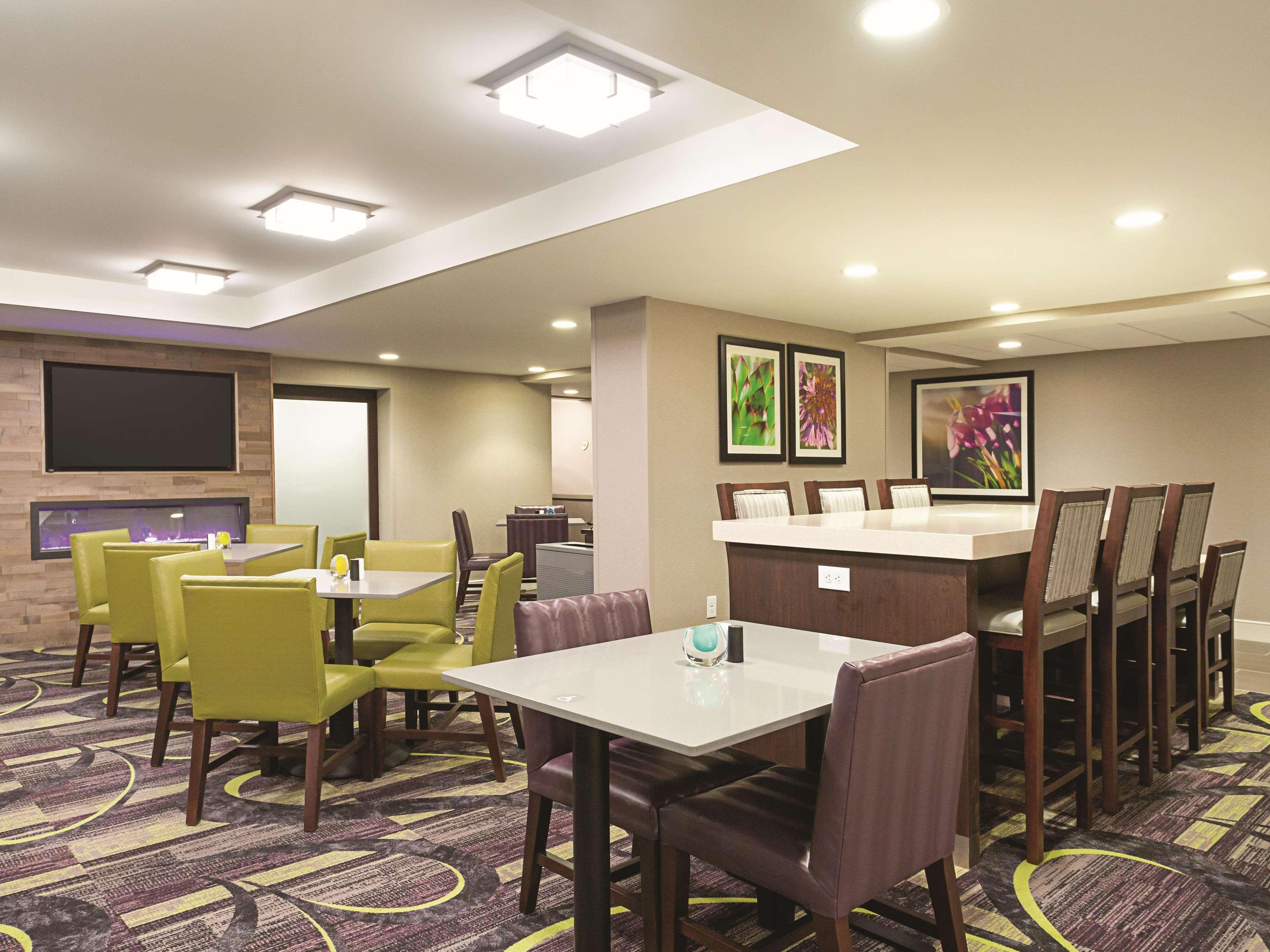 La Quinta By Wyndham Baltimore BWI Airport Линтикам Экстерьер фото