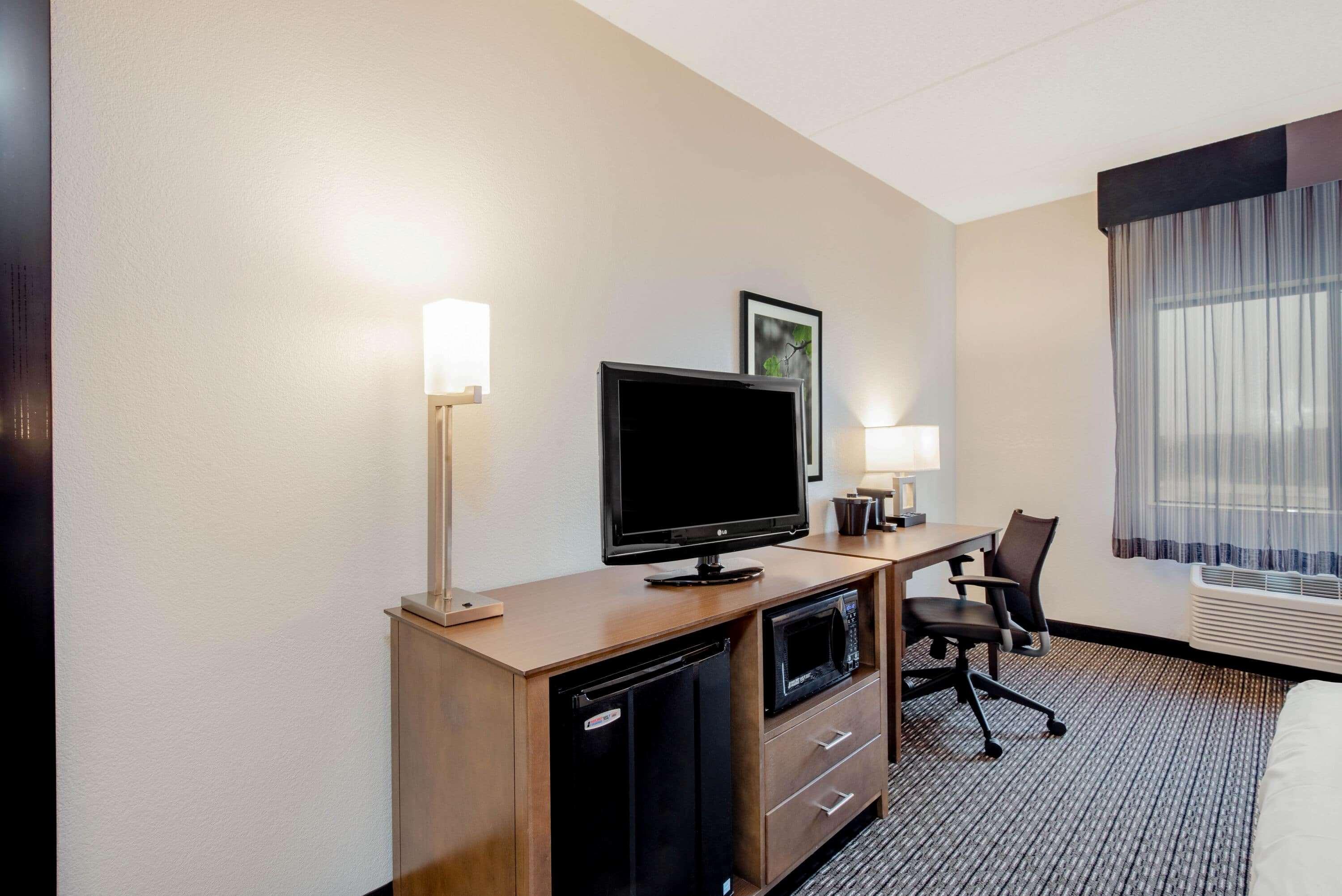 La Quinta By Wyndham Baltimore BWI Airport Линтикам Экстерьер фото