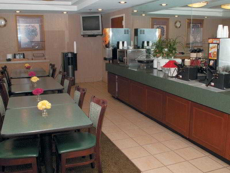 La Quinta By Wyndham Baltimore BWI Airport Линтикам Ресторан фото